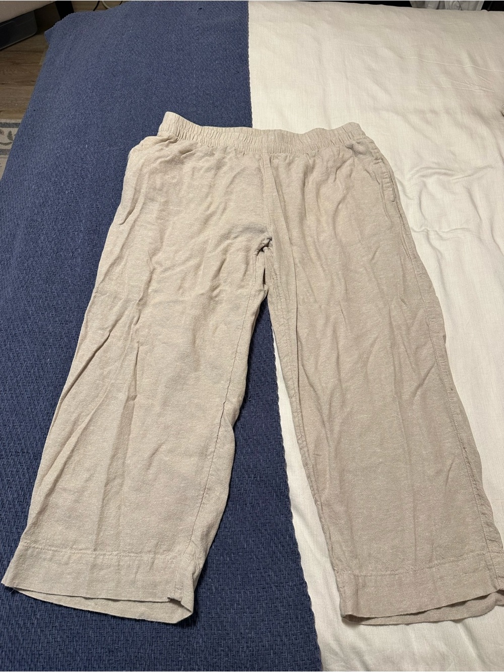 Old Navy Beige Elastic-Waist Cropped Linen Pants